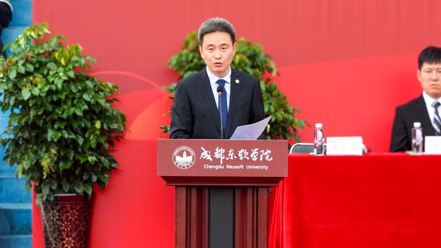 【人物】从东软教师到“都江堰工匠”| 陈志刚：以匠心致青春，用技艺传薪火