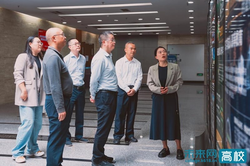 【未来网】成都市退役军人事务局一行到成都东软学院调研